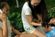 这游戏没个男人怎么玩 给我下来 让我来!