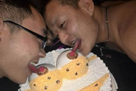 好基友送的生日蛋糕 我们吃的很开心
