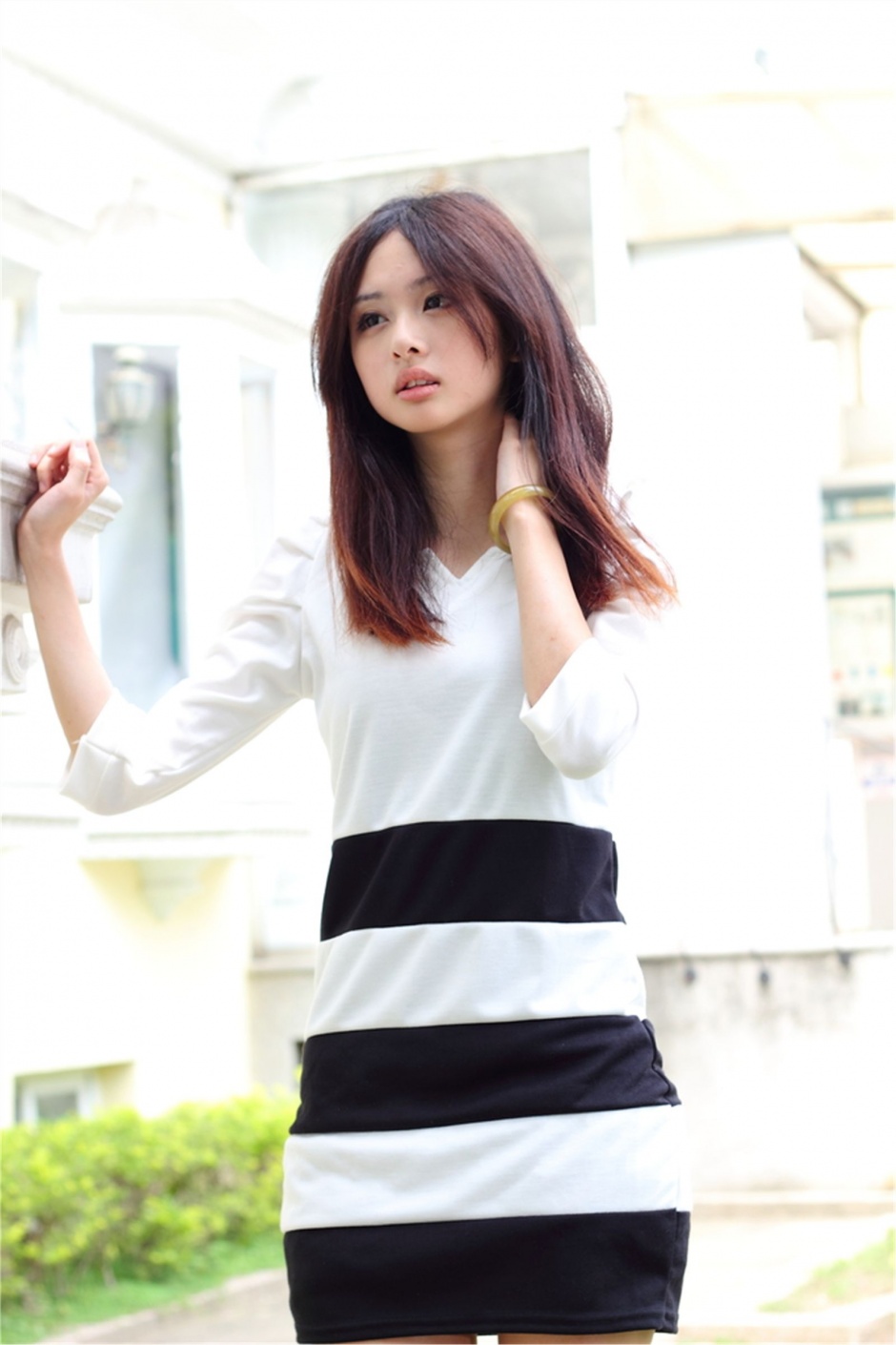 台湾小正妹梅杜莎纤细骨感身材街拍知性写真