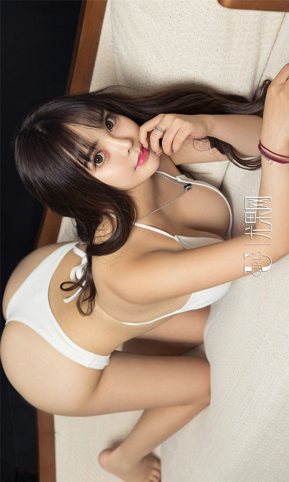 丰满美乳美女Wendy嫩白美臀性感比基尼撩人写真图片
