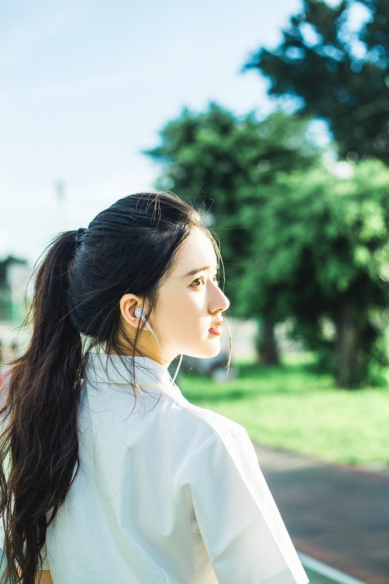 超漂亮清纯的美女校花唯美迷人照