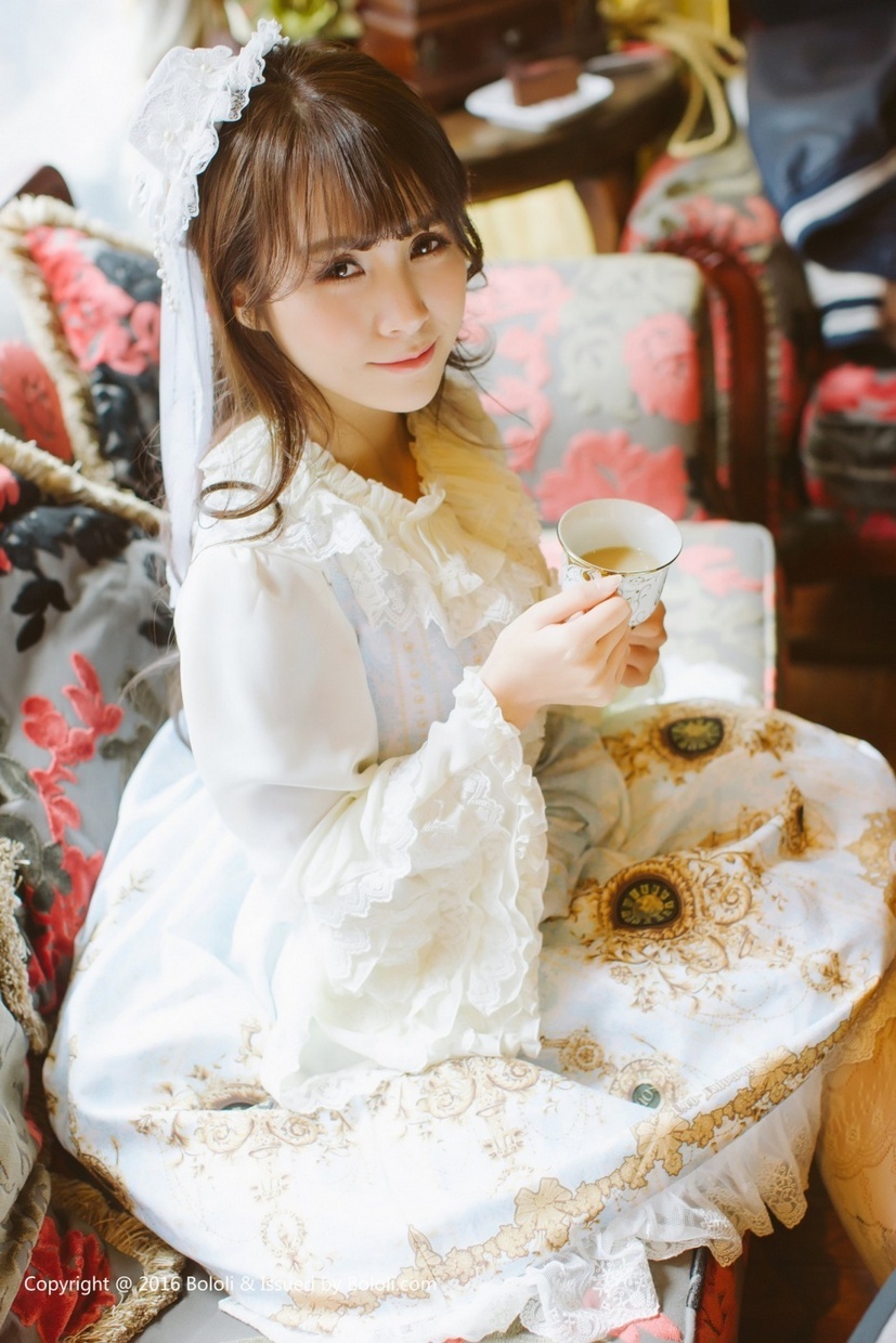 美女萝莉夏美酱公主裙高贵典雅迷人写真图片