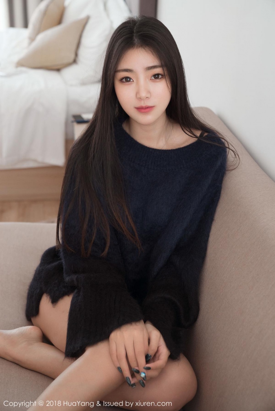 网红瓜子脸美女可乐Vicky诱人私房照