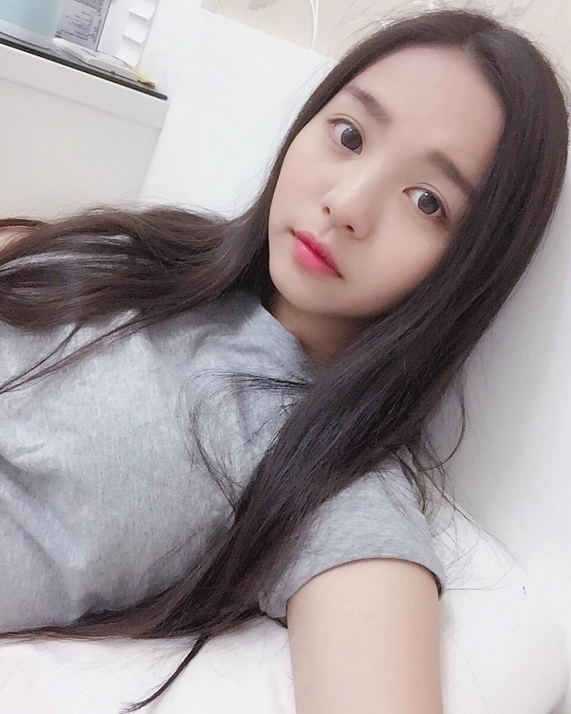 清纯美女邱苡瑄唯美写真图片大全
