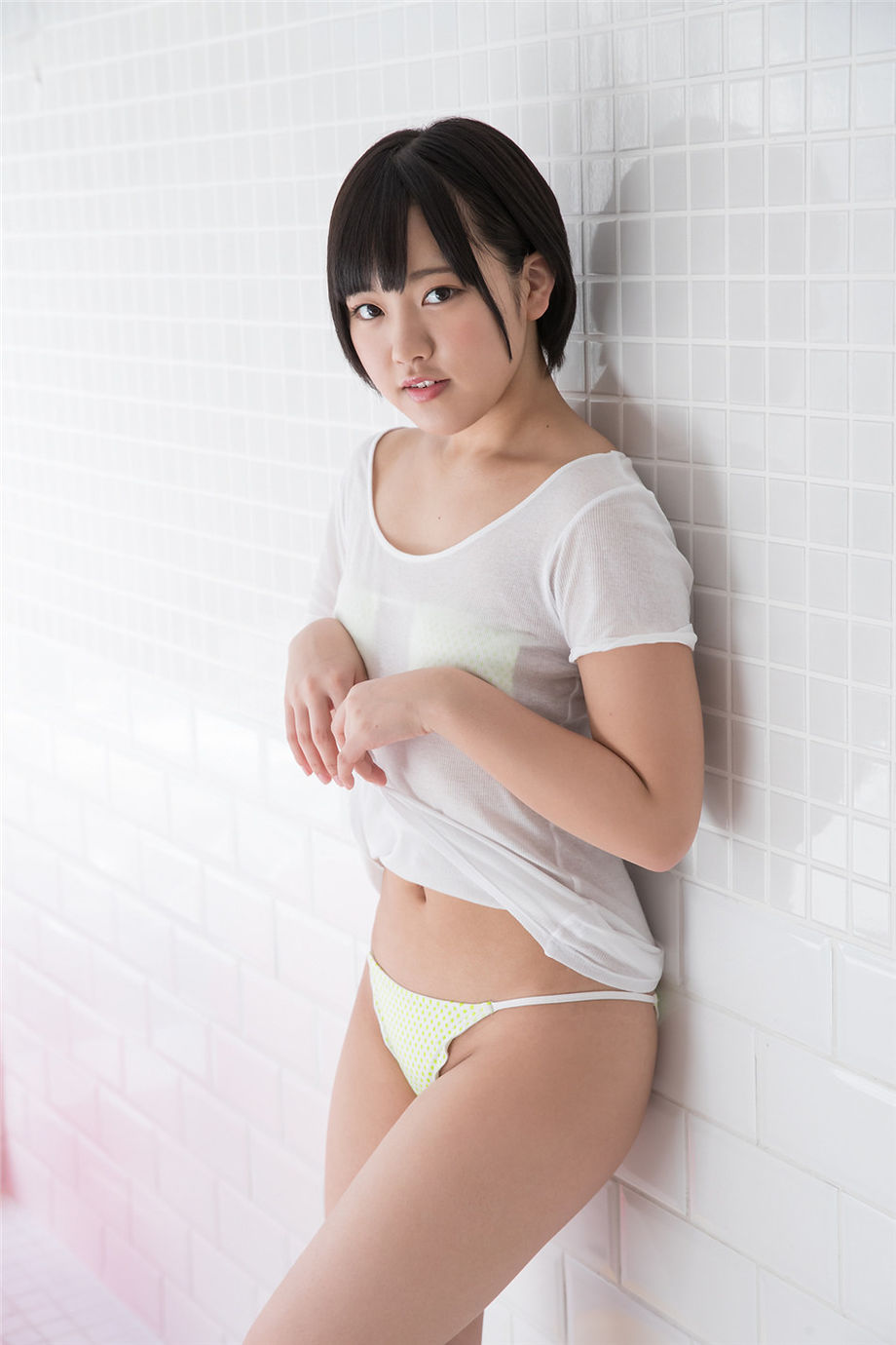 Minisuka.tv 日本美女学生妹香月りお浴室湿身喷血写真图片