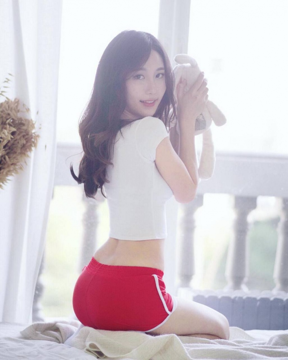 泰国版波多野结衣性感时尚诱人生活写真图片