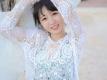 丸子头美少女性感紧身泳衣沙滩上演绎甜美可爱写真图片