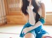 90后大美女王朝朝性感制服甜笑迷人写真图片
