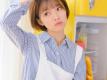 清纯白净短发美女居家甜美写真图片