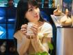 恬静淡然直长发清纯美眉奶茶店休闲美拍