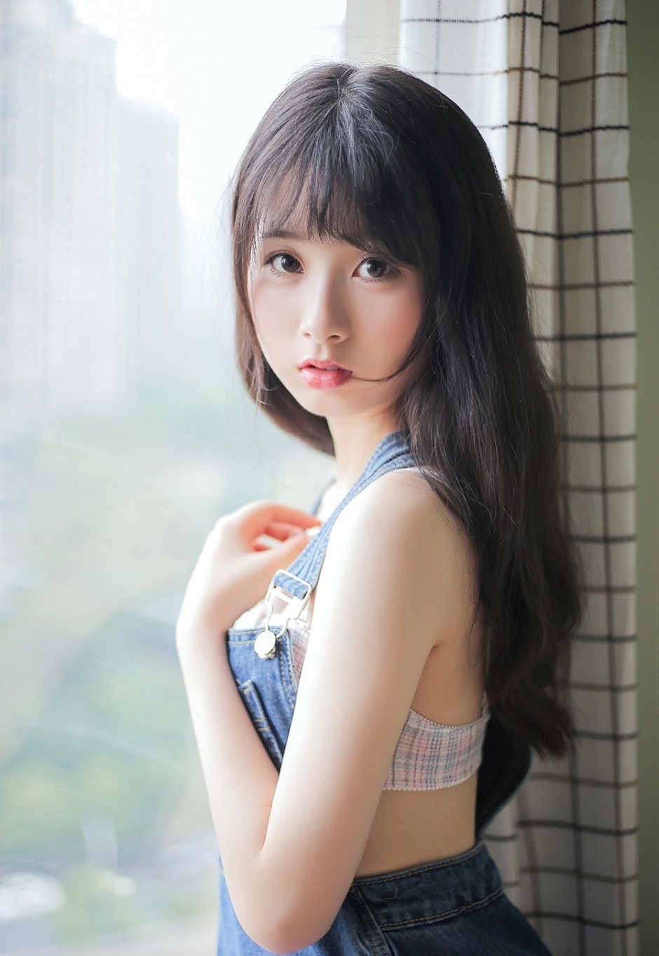 丰满爆乳美女模特小清新诱惑性感美女图片