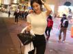知性美女身材高挑胸大屁股翘街拍图片
